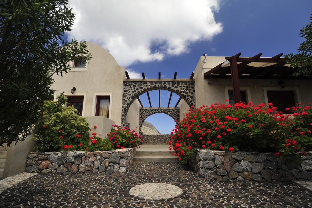 Birds Villa Apartments - Including Car Rental Perissa  Exterior photo